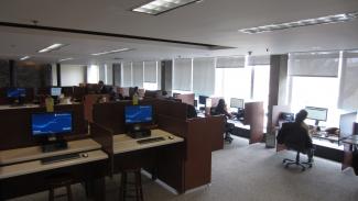 Image of workstations in Gerstein lobby